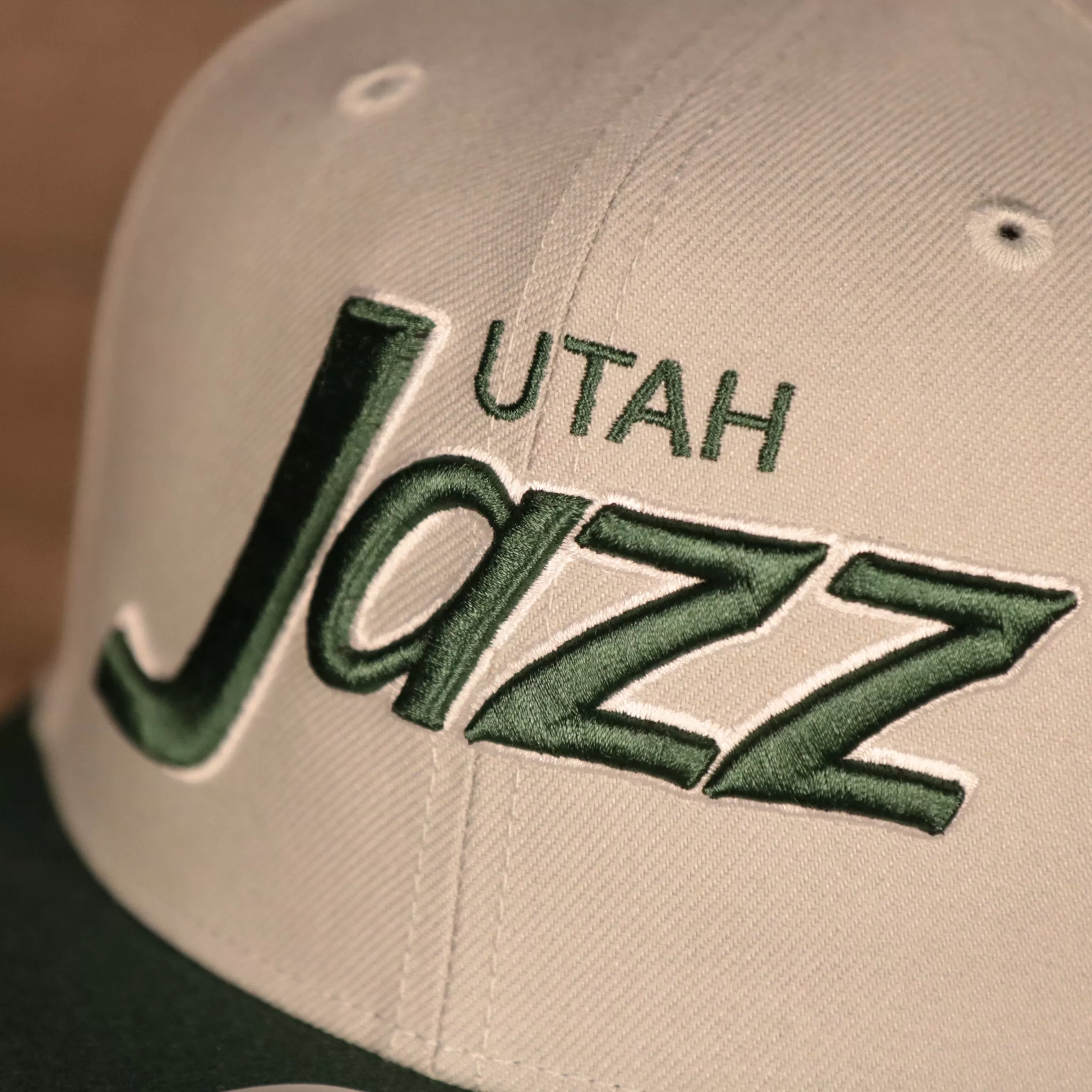 47 BRAND | UTAH JAZZ | CROSSTOWN SCRIPT | CAPTAIN | JAZZ LOGO WEARER RIGHT | SNAPBACK HAT | GRAY/GREEN | OSFM