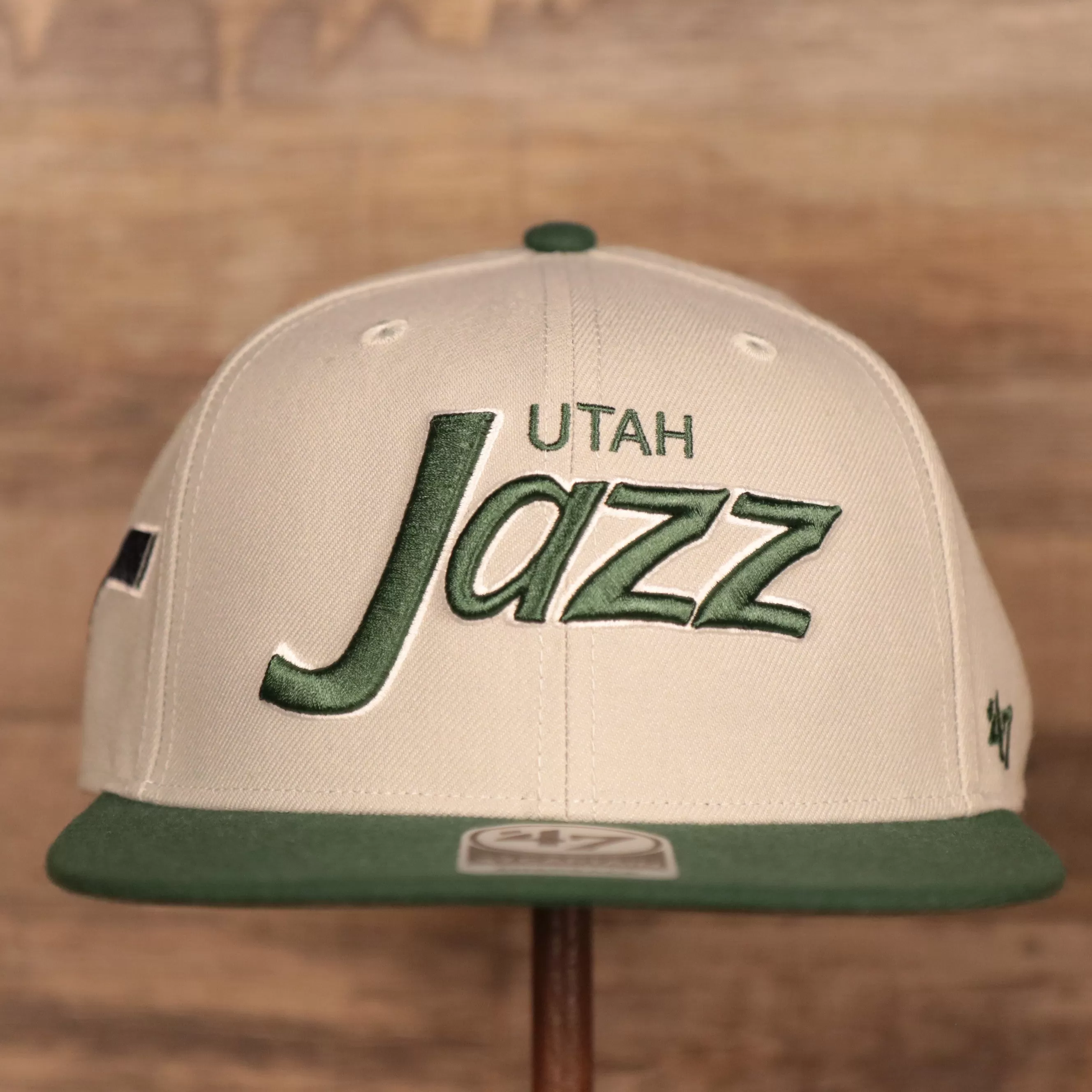 47 BRAND | UTAH JAZZ | CROSSTOWN SCRIPT | CAPTAIN | JAZZ LOGO WEARER RIGHT | SNAPBACK HAT | GRAY/GREEN | OSFM