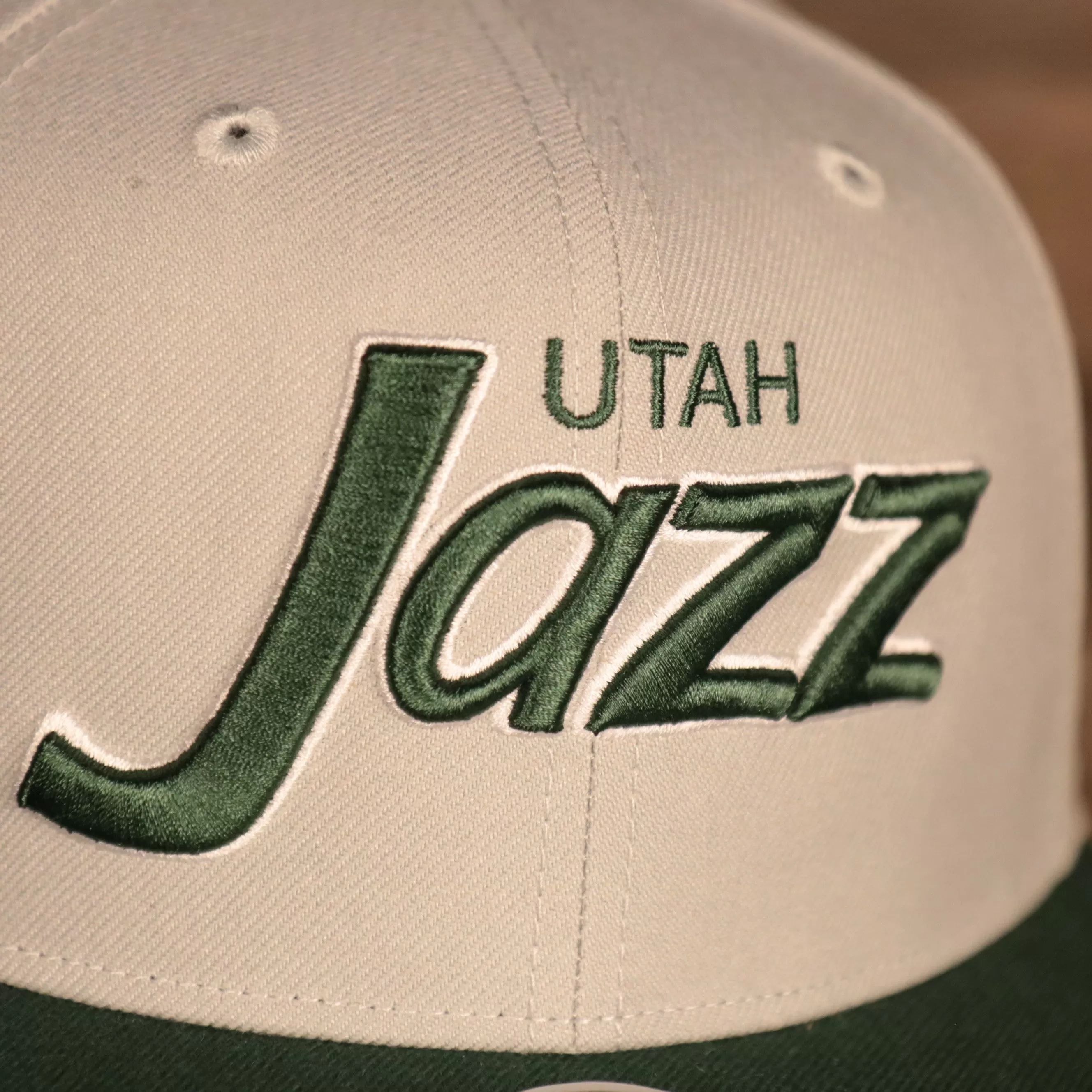 47 BRAND | UTAH JAZZ | CROSSTOWN SCRIPT | CAPTAIN | JAZZ LOGO WEARER RIGHT | SNAPBACK HAT | GRAY/GREEN | OSFM