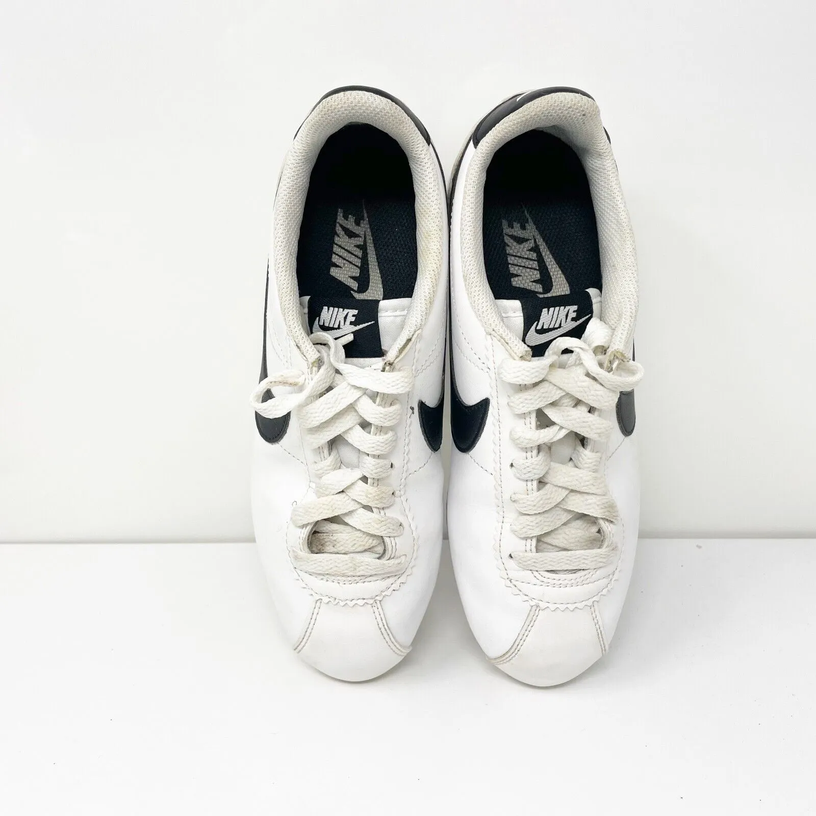 Nike Womens Classic Cortez 807471-101 White Casual Shoes Sneakers Size 6.5