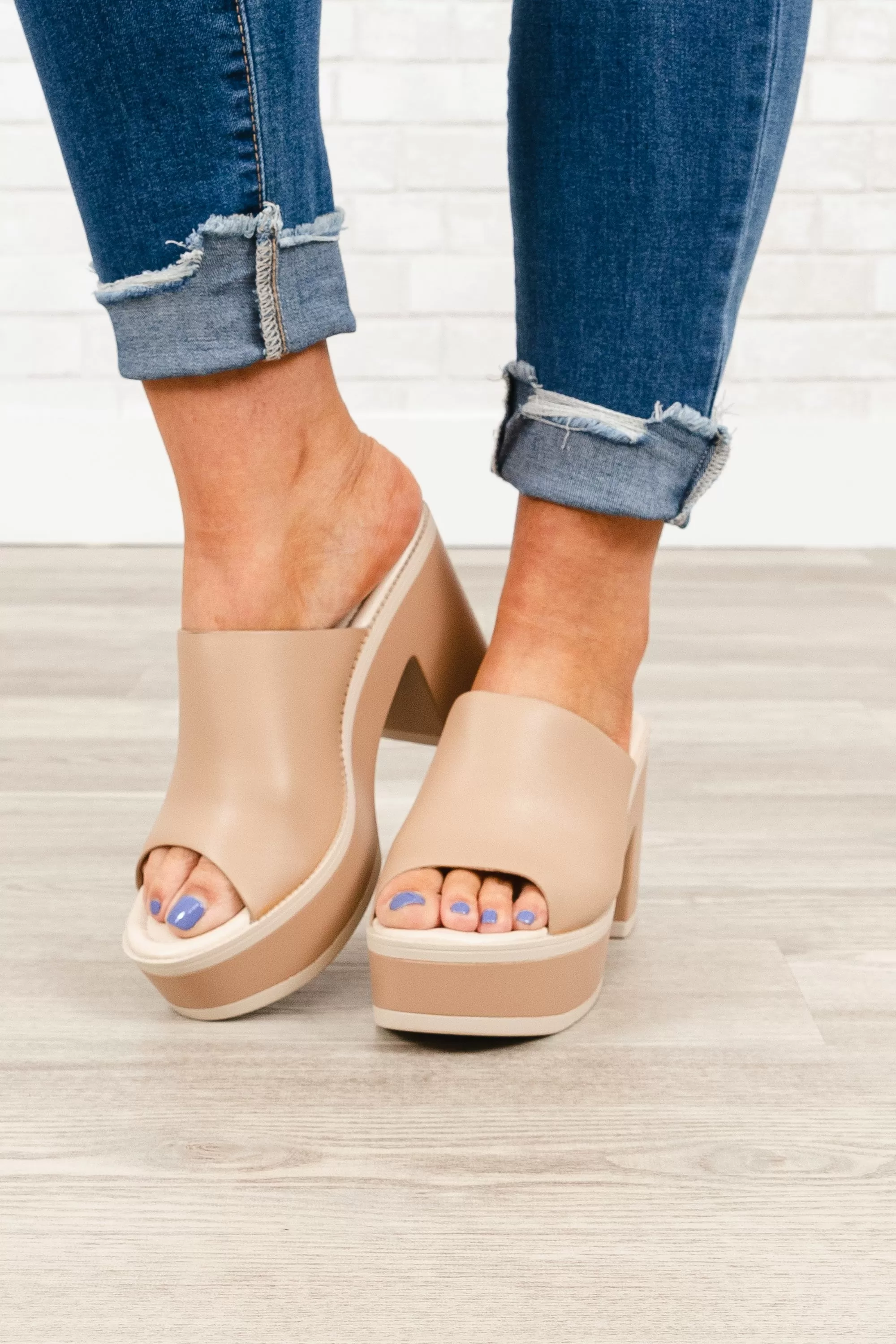 Peek-A-Boo Clogs, Nude