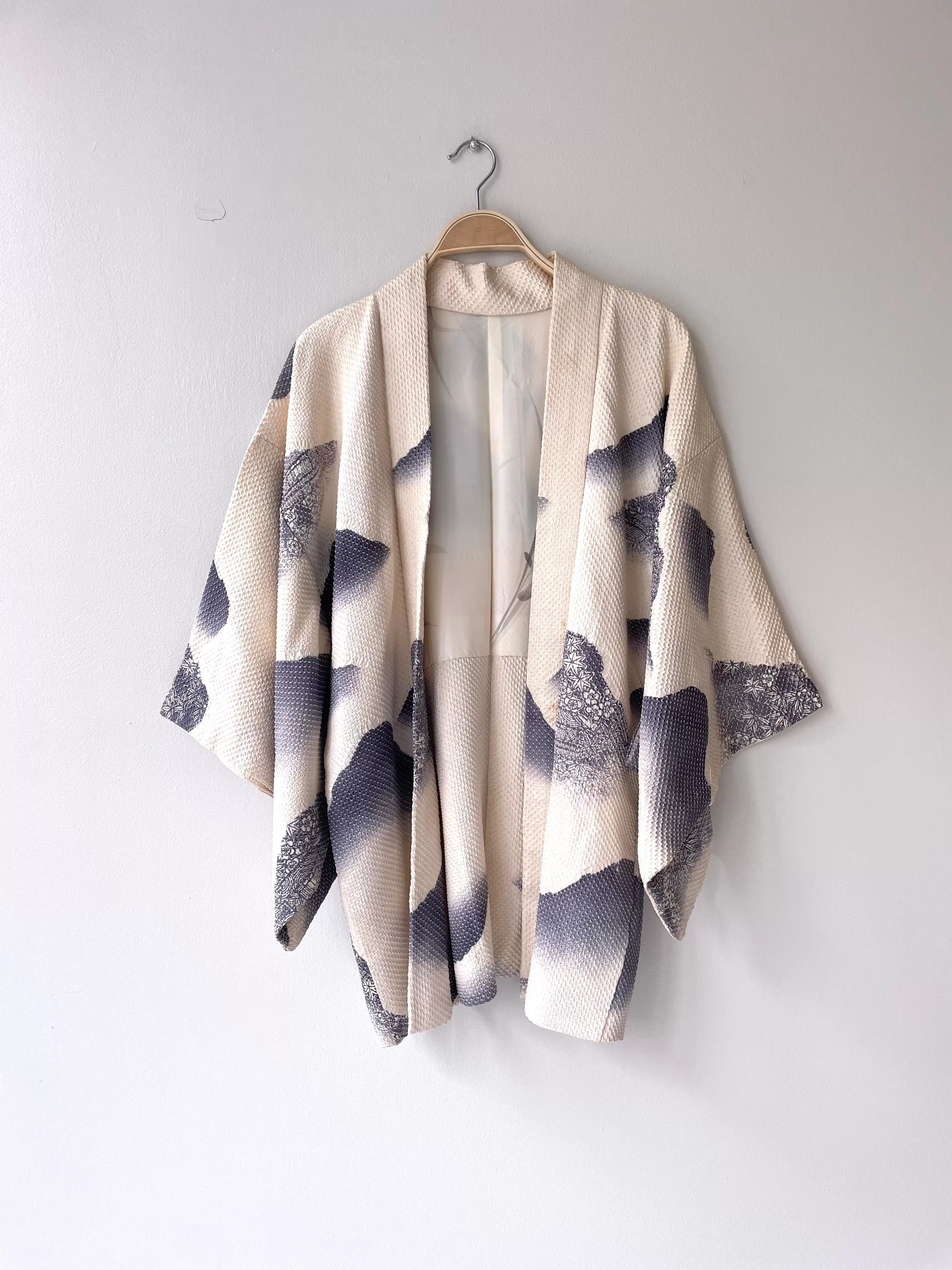 Sanmyaku Silk Haori