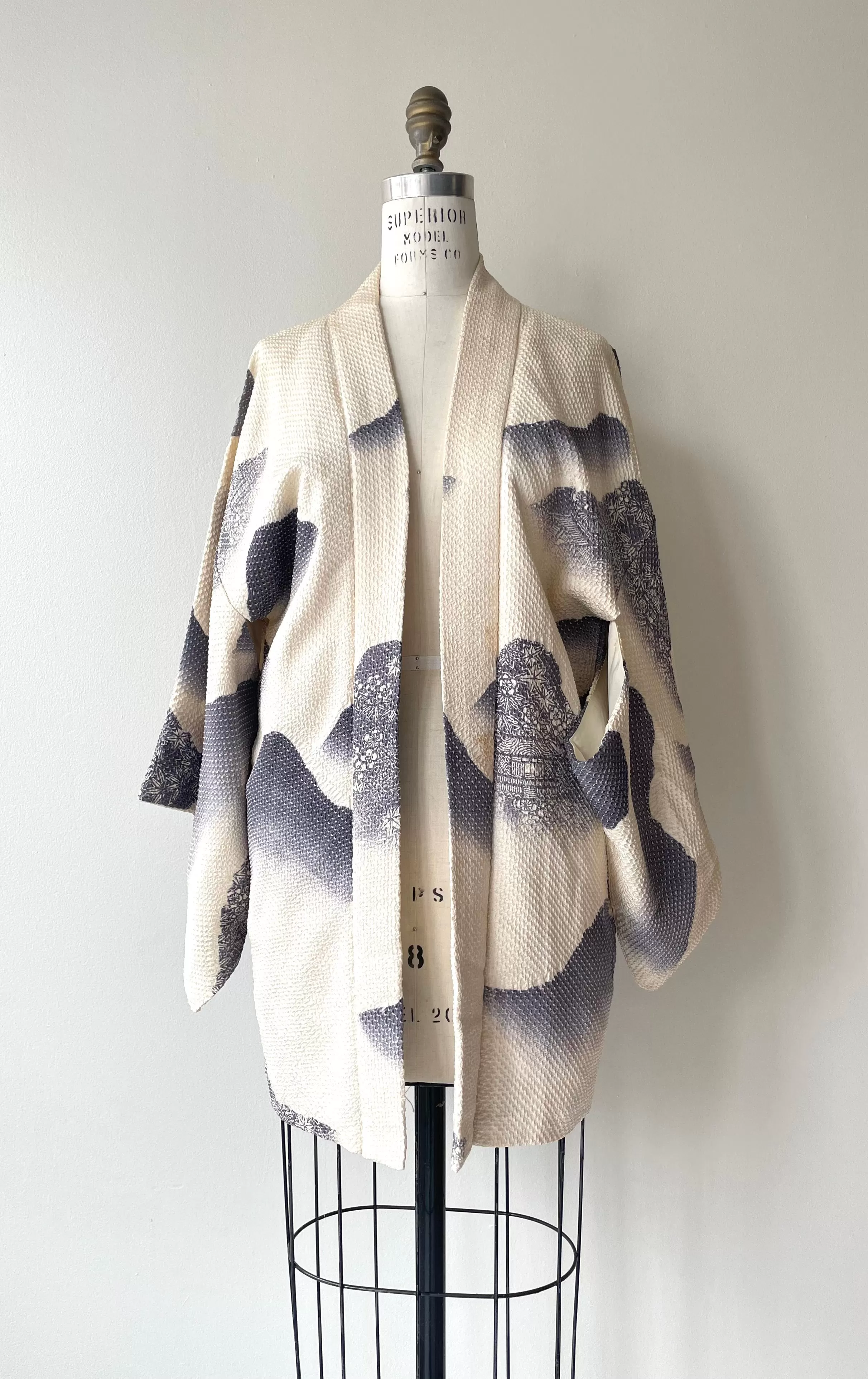 Sanmyaku Silk Haori