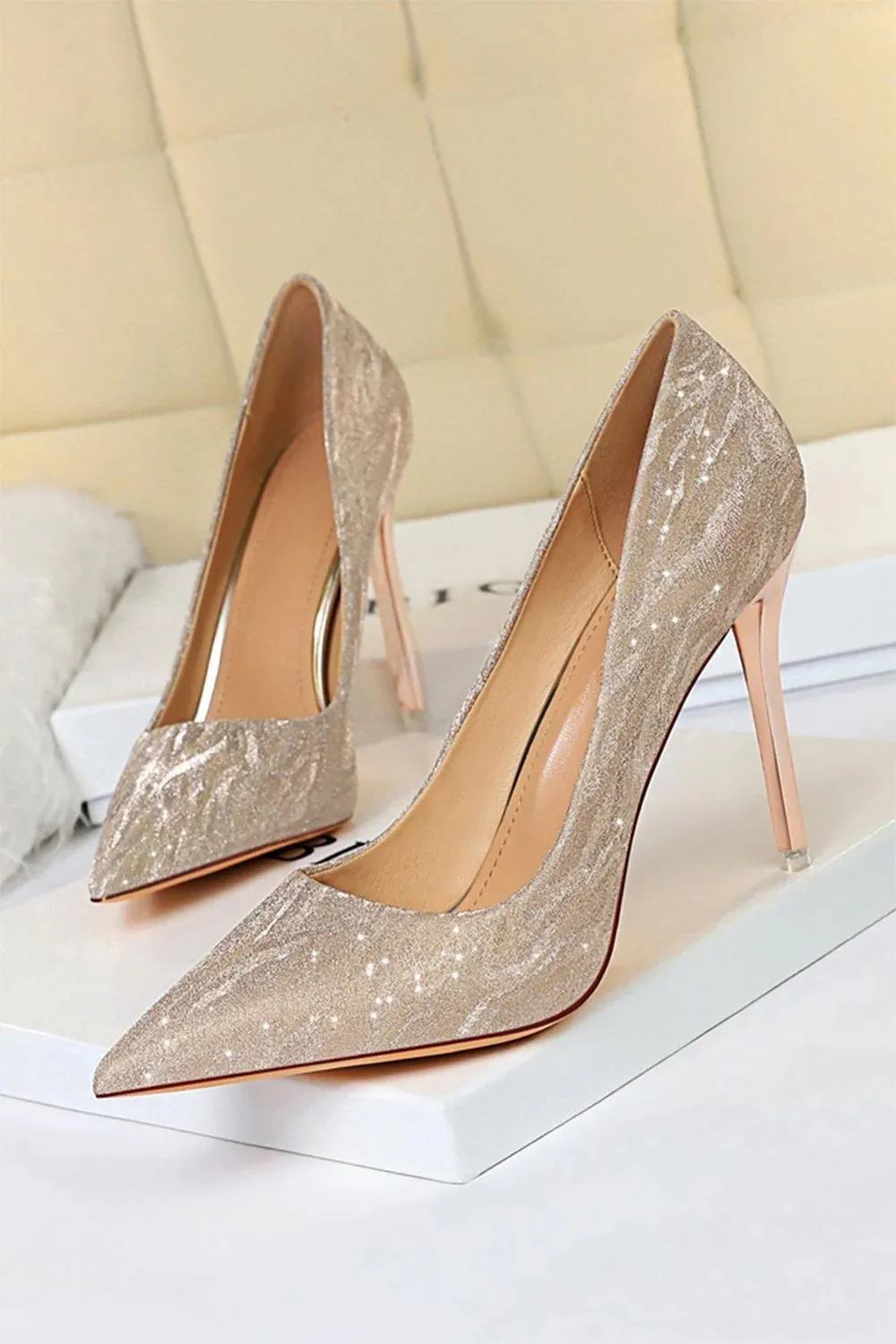 Shallow Toe Sequined Stiletto High Heels