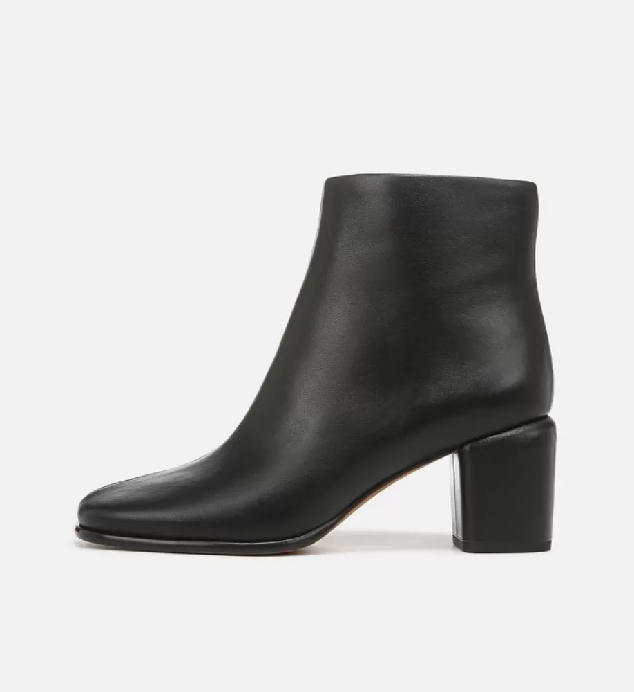 VINCE MAGGIE ANKLE-HIGH LEATHER BOOT